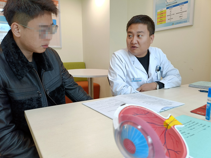 300度近視拖到900度近視，近視手術(shù)是什么感受？